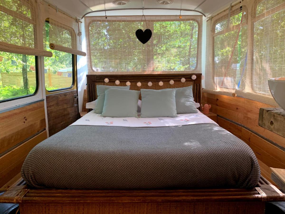 Magic Roof Top Bus With Big Bath In The Tree Forest! Mimizan-Plage Eksteriør bilde